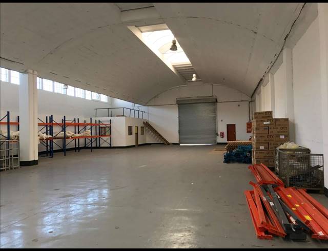 950M² FACTORY TO LET IN BEACONVALE